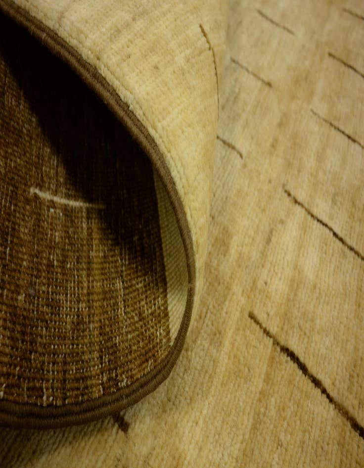 Detail image of 4' 10 x 6' 8  Hand Knotted Modern Ziegler Oriental Rug