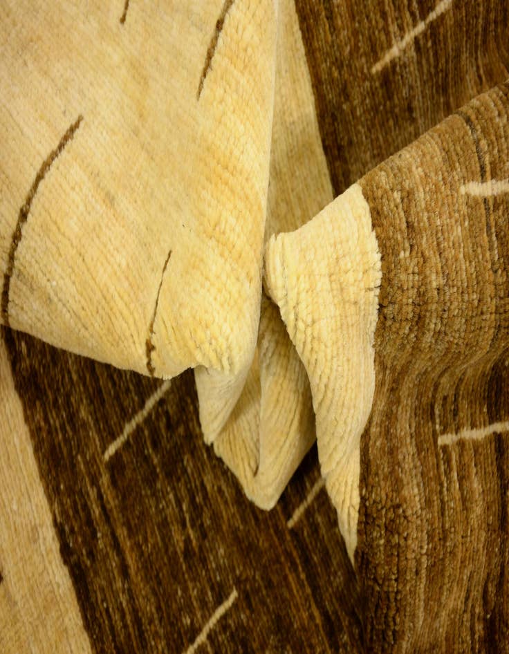 Detail image of 4' 10 x 6' 8  Hand Knotted Modern Ziegler Oriental Rug