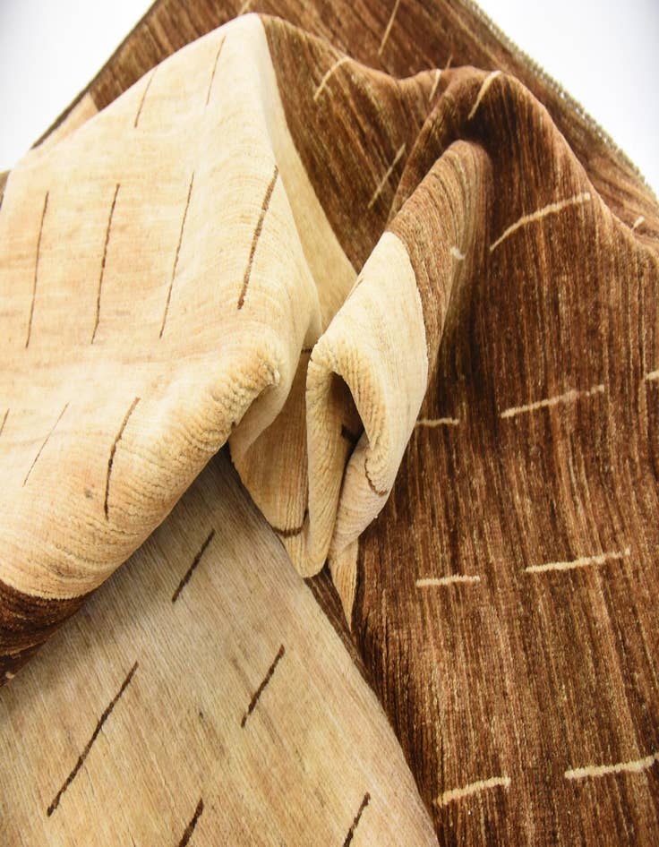 Detail image of 4' 10 x 6' 8  Hand Knotted Modern Ziegler Oriental Rug