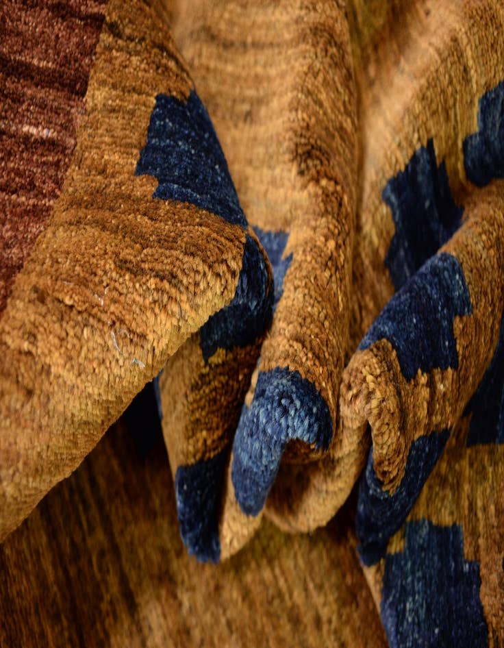 Detail image of 4' 11 x 6' 8 Hand Knotted Modern Ziegler Oriental Rug