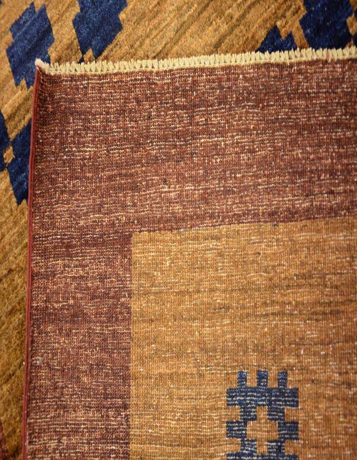 Detail image of 4' 11 x 6' 8 Hand Knotted Modern Ziegler Oriental Rug