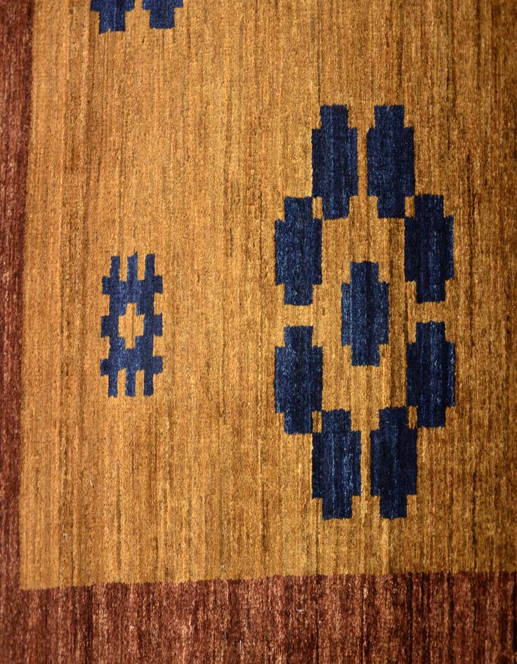 Detail image of 4' 11 x 6' 8 Hand Knotted Modern Ziegler Oriental Rug