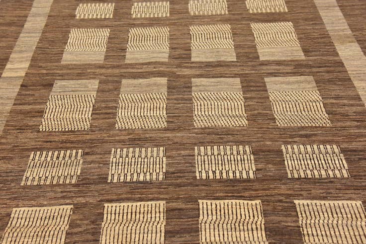 Detail image of 5' 8 x 9' 3 Hand Knotted Modern Ziegler Rug