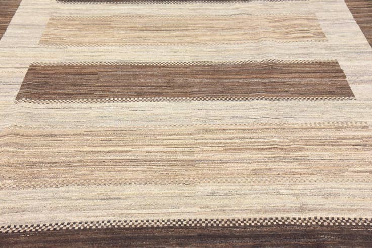 Detail image of 6' 8 x 9' 6 Hand Knotted Modern Ziegler Rug