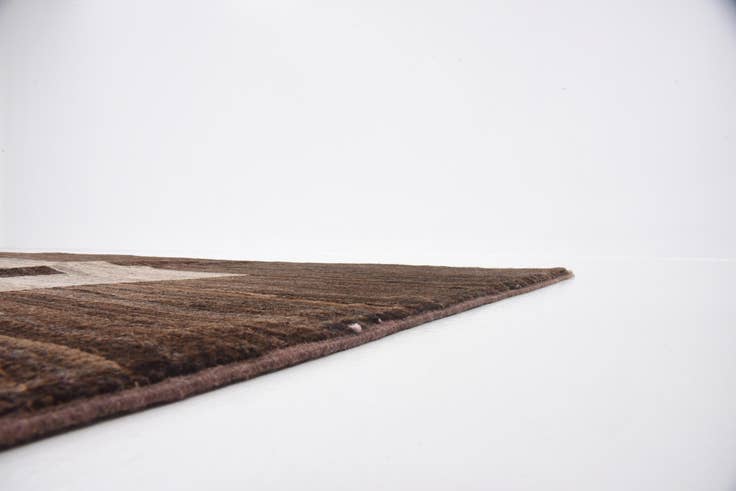 Detail image of 6' 8 x 9' 6 Hand Knotted Modern Ziegler Rug