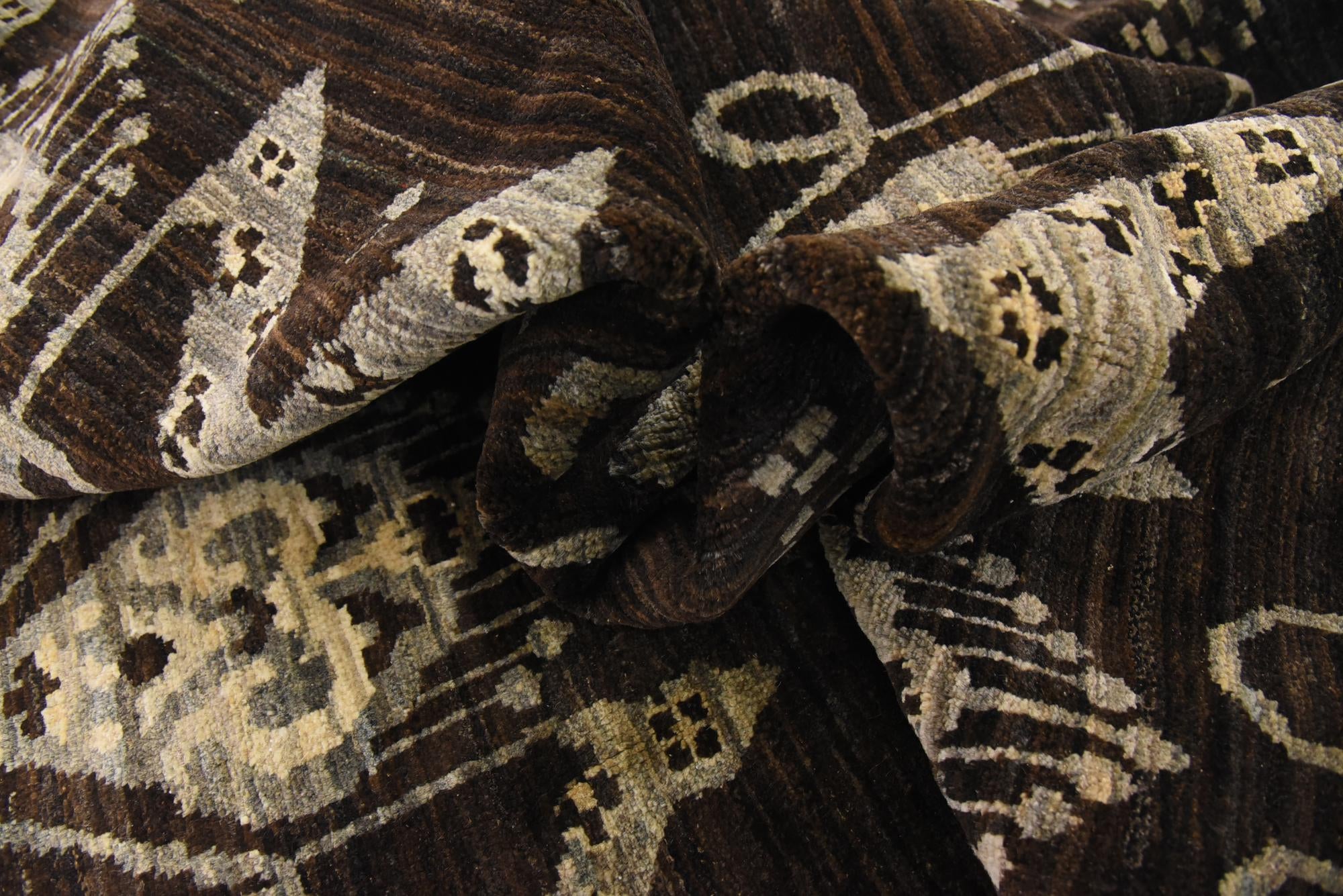 6' x 8' 9 Hand Knotted Modern Ziegler Rug