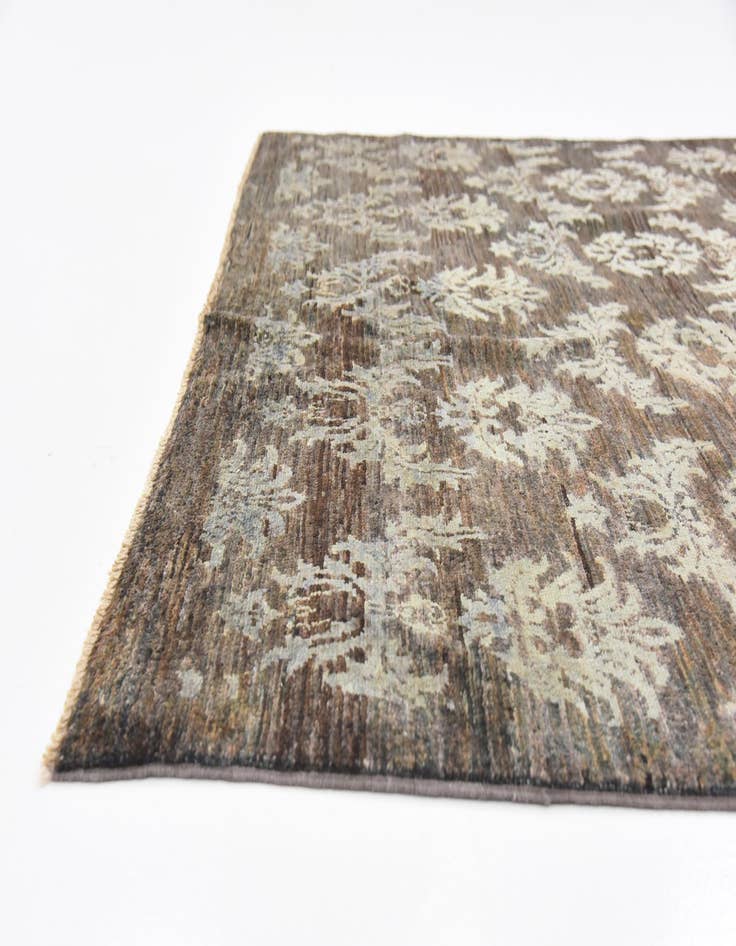 Detail image of 5' x 6' 4  Hand Knotted Modern Ziegler Rug