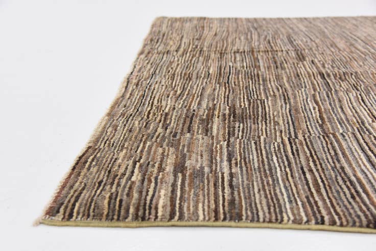 Detail image of 4' 9 x 6' 4 Hand Knotted Modern Ziegler Rug
