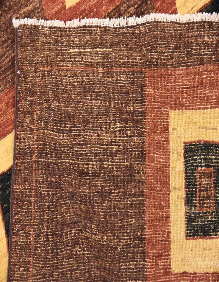 Detail image of 4' 8 x 7'  Hand Knotted Modern Ziegler Rug