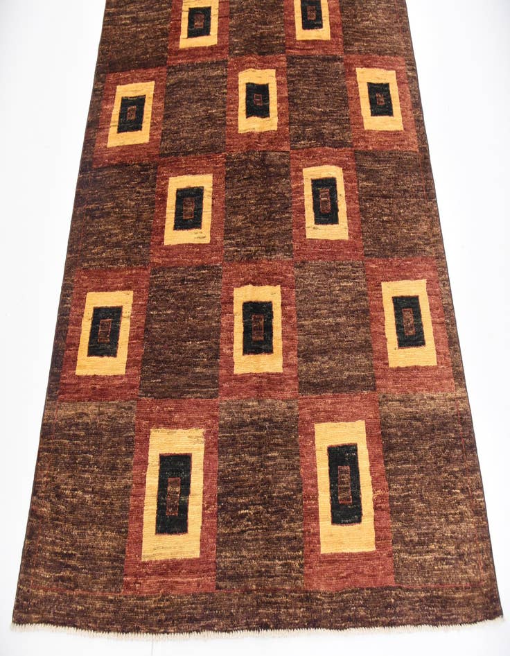 Detail image of 4' 8 x 7' Hand Knotted Modern Ziegler Rug