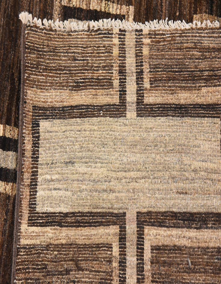 Detail image of 8' 3 x 9' 10 Hand Knotted Modern Ziegler Rug