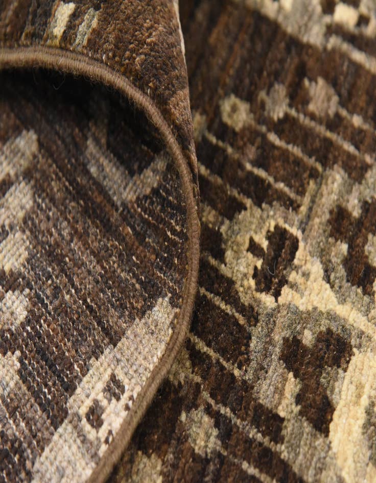 Detail image of 8' 2 x 9' 9 Hand Knotted Modern Ziegler Rug