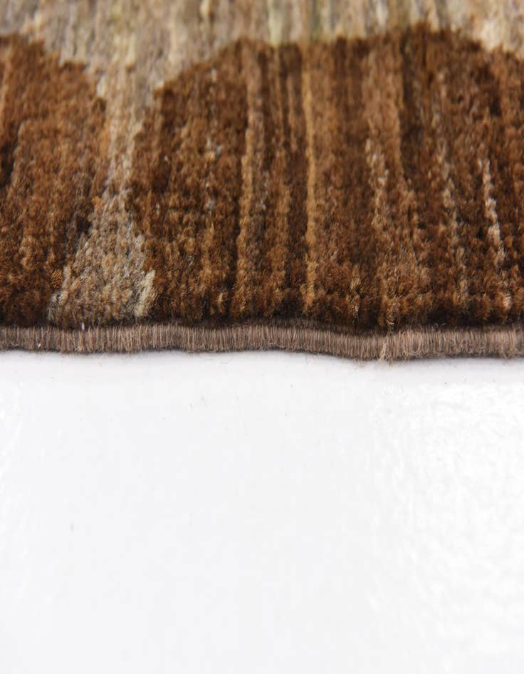 Detail image of 5' 8 x 8' Hand Knotted Modern Ziegler Oriental Rug