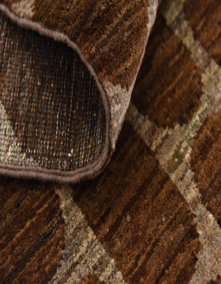 Detail image of 5' 8 x 8' Hand Knotted Modern Ziegler Oriental Rug