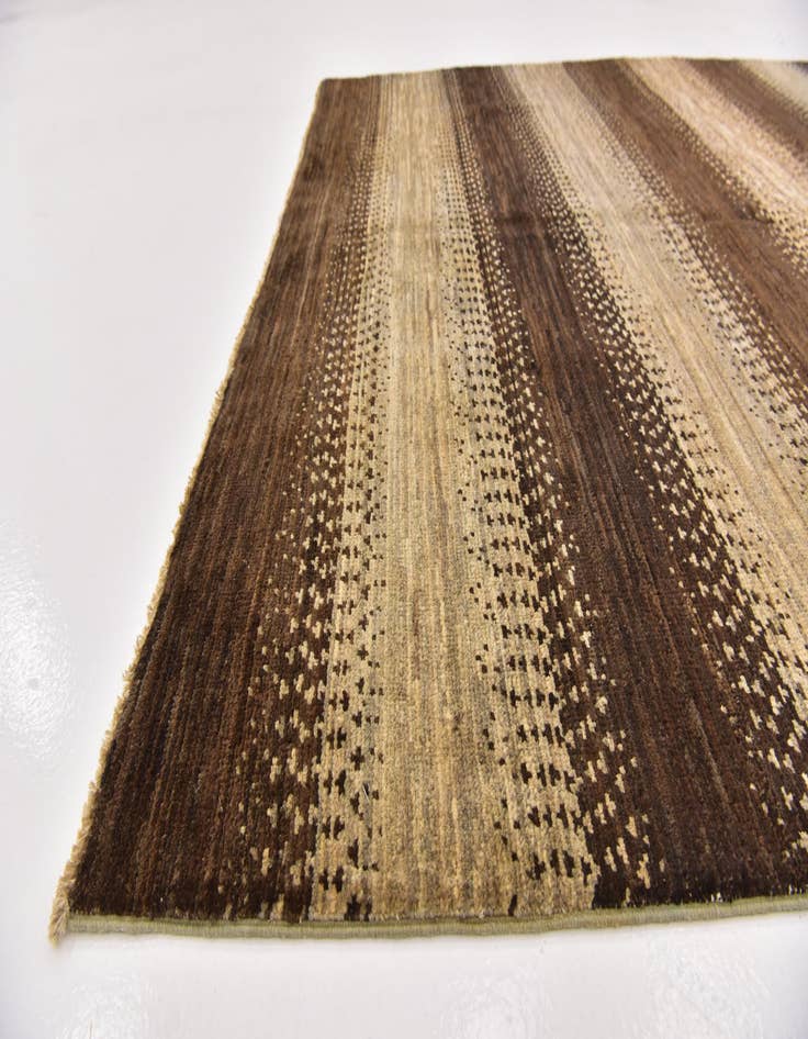 Detail image of 5' 5 x 7' 2  Hand Knotted Modern Ziegler Oriental Rug