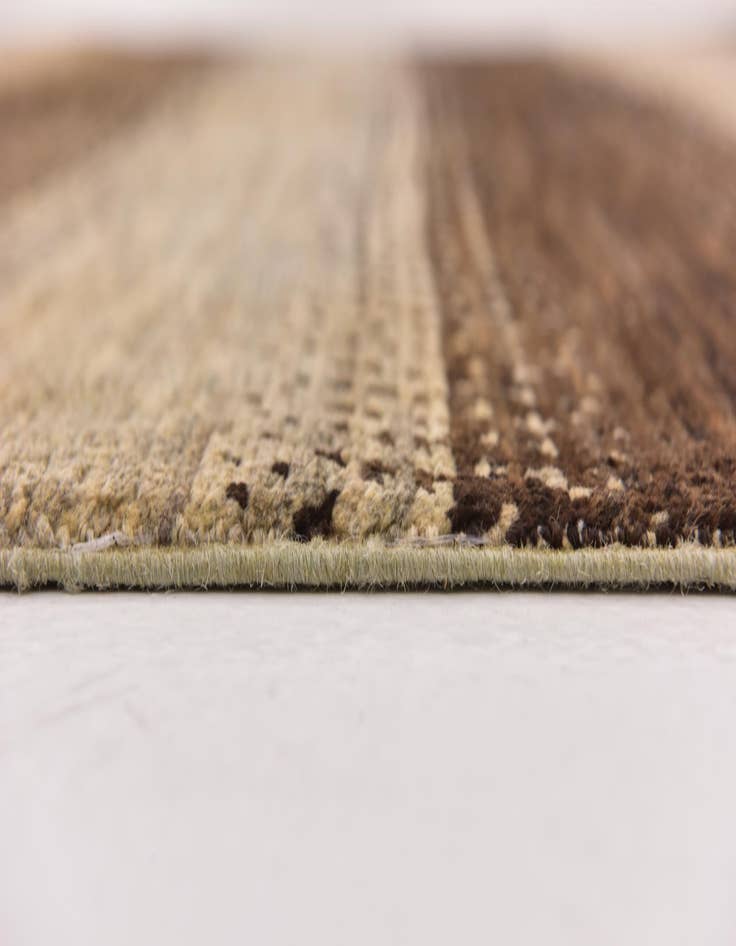 Detail image of 5' 5 x 7' 2  Hand Knotted Modern Ziegler Oriental Rug