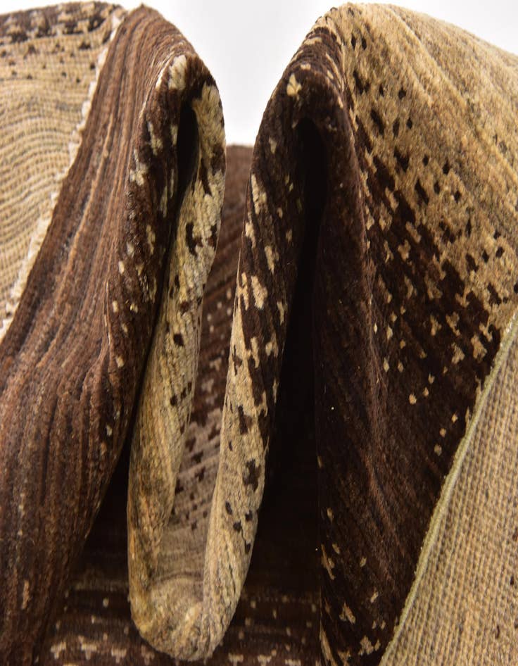 Detail image of 5' 5 x 7' 2  Hand Knotted Modern Ziegler Oriental Rug