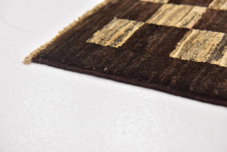 Detail image of 3' 10 x 5' 10 Hand Knotted Modern Ziegler Rug