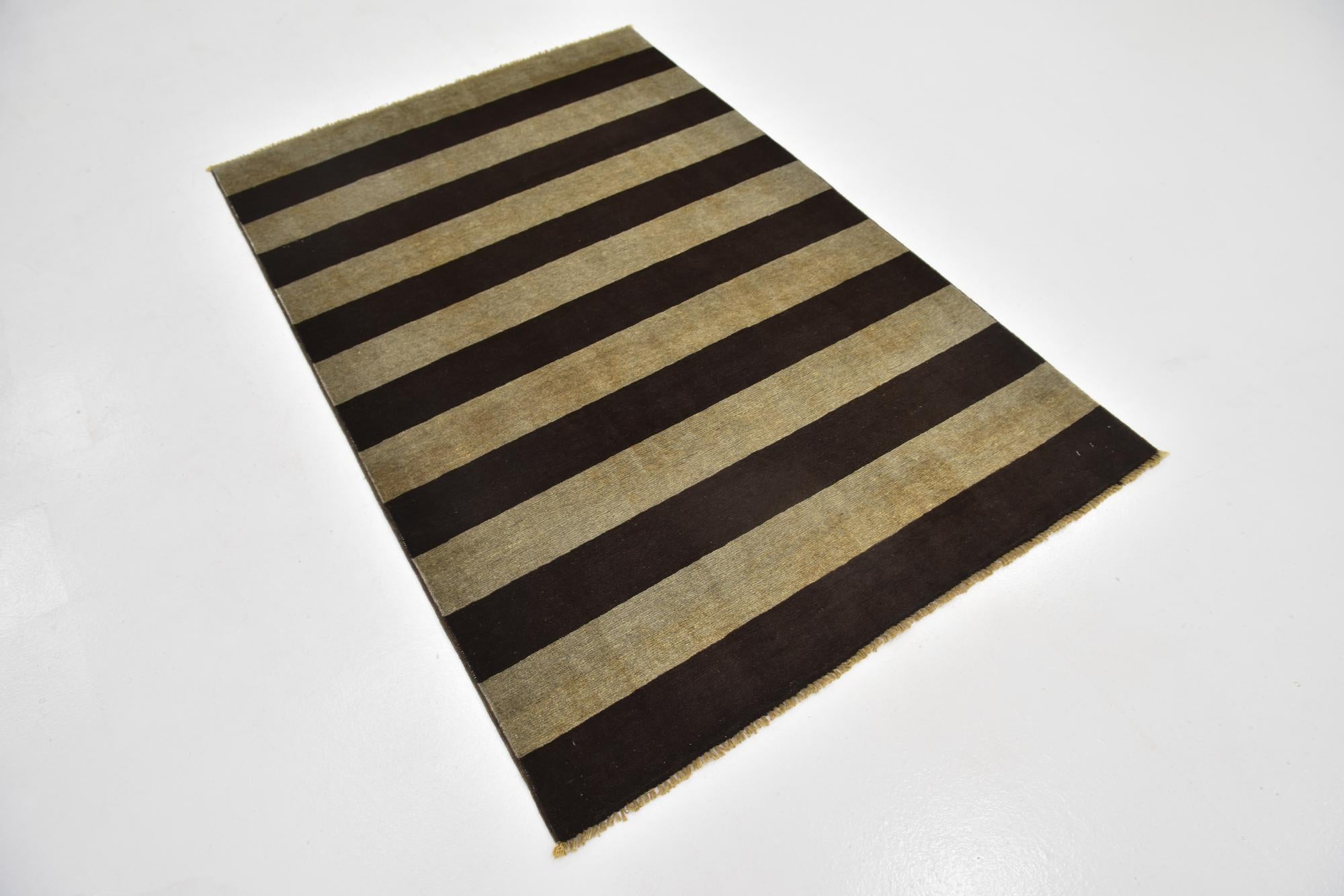 3' 10 x 5' 10 Hand Knotted Modern Ziegler Rug