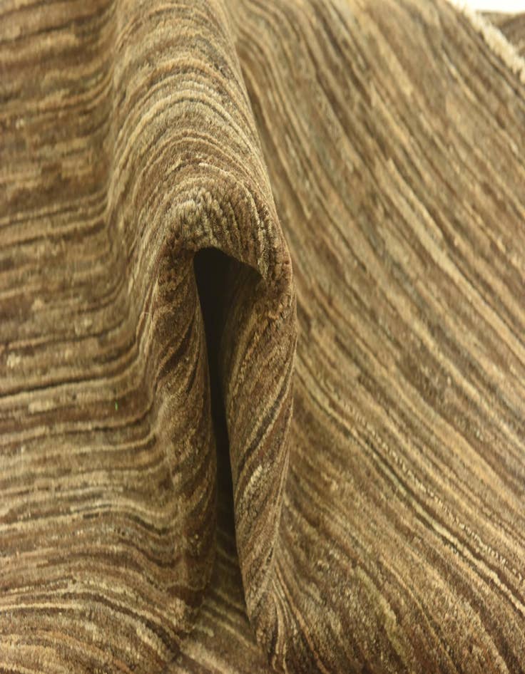 Detail image of 6' 6 x 9' 9  Hand Knotted Modern Ziegler Rug