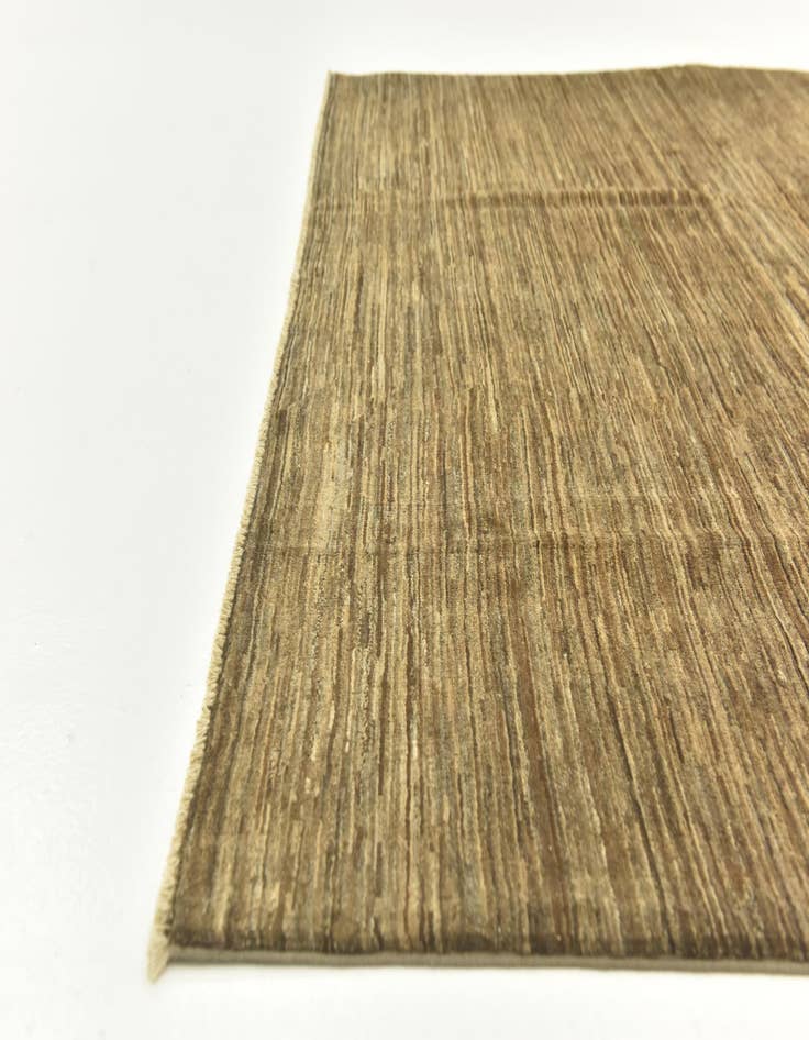 Detail image of 6' 6 x 9' 9  Hand Knotted Modern Ziegler Rug