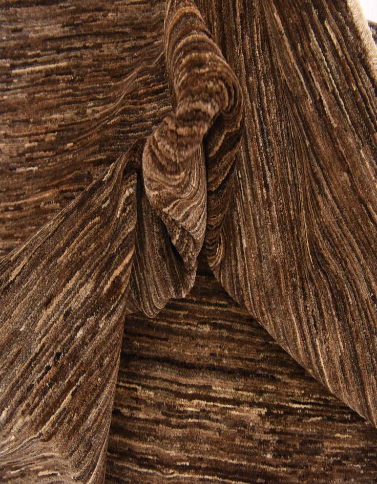 Detail image of 6' 7 x 9' 8  Hand Knotted Modern Ziegler Rug