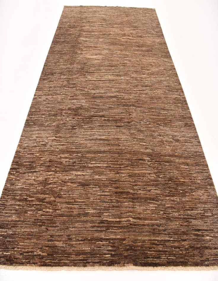 Detail image of 6' 7 x 9' 8  Hand Knotted Modern Ziegler Rug