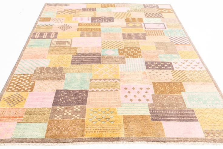 Detail image of 5' 8 x 7' 8 Hand Knotted Modern Ziegler Rug