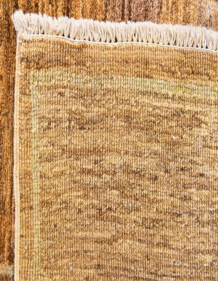 Detail image of 4' x 5' 10  Hand Knotted Modern Ziegler Rug