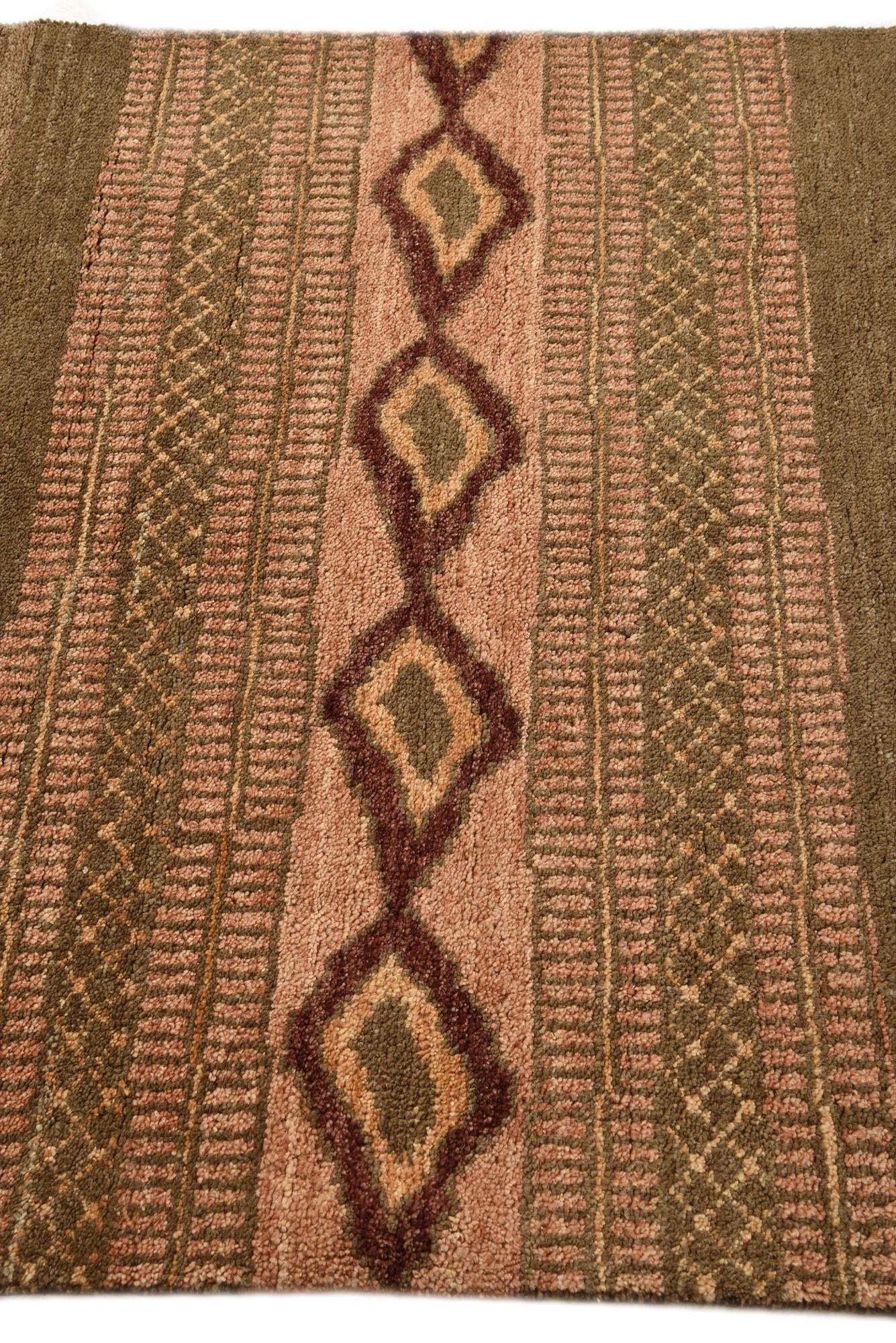 3' 11 x 6' 3 Hand Knotted Modern Ziegler Rug