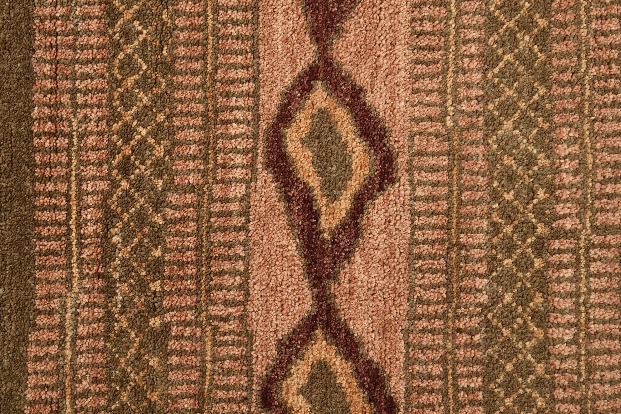 3' 11 x 6' 3 Hand Knotted Modern Ziegler Rug
