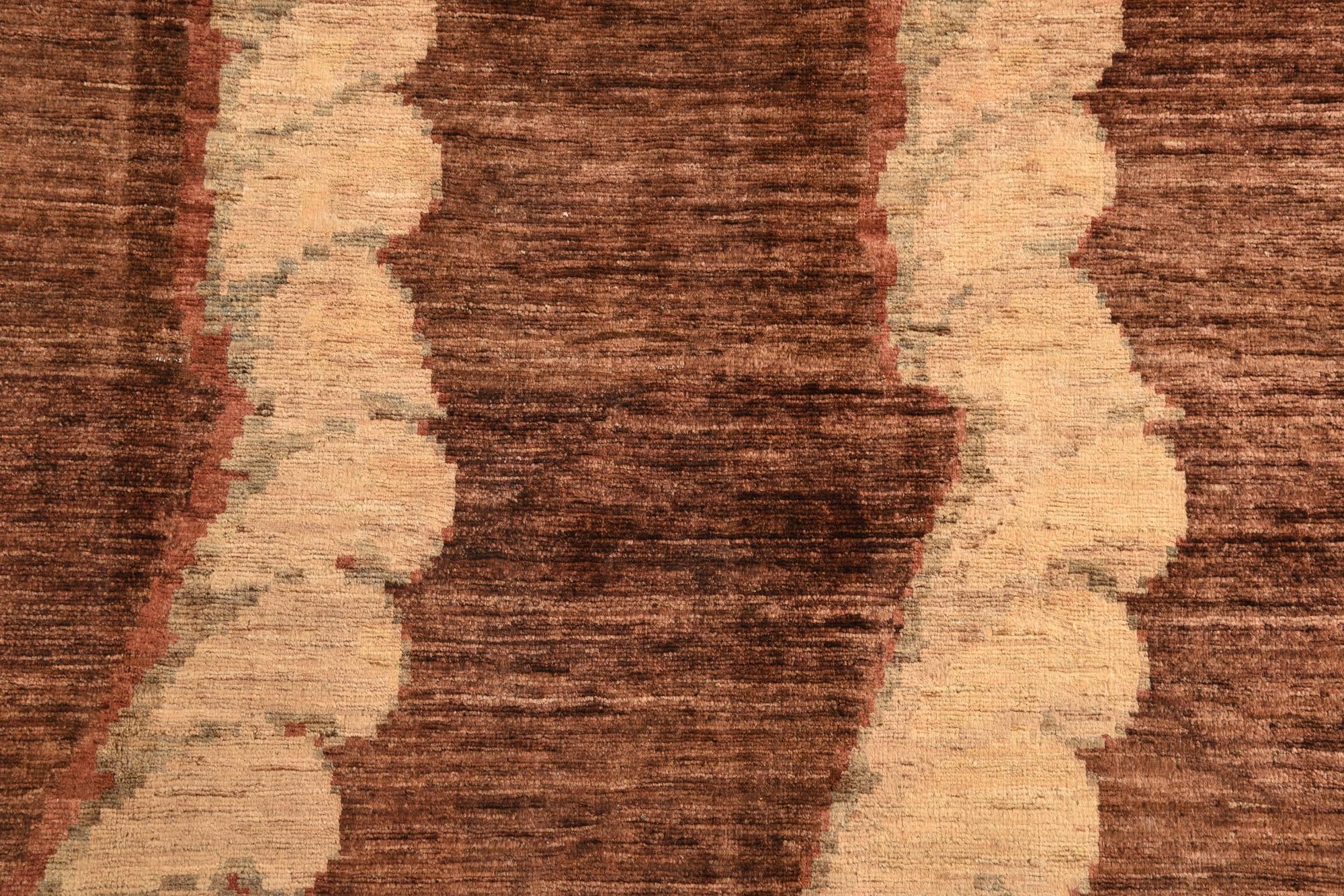 5' 6 x 7' 9 Hand Knotted Modern Ziegler Rug