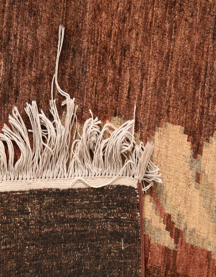 Detail image of 5' 6 x 7' 9  Hand Knotted Modern Ziegler Rug