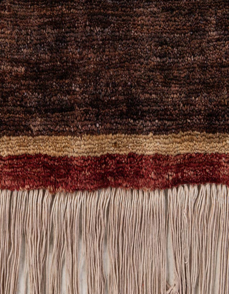 Detail image of 6' 11 x 9' 8  Hand Knotted Modern Ziegler Rug
