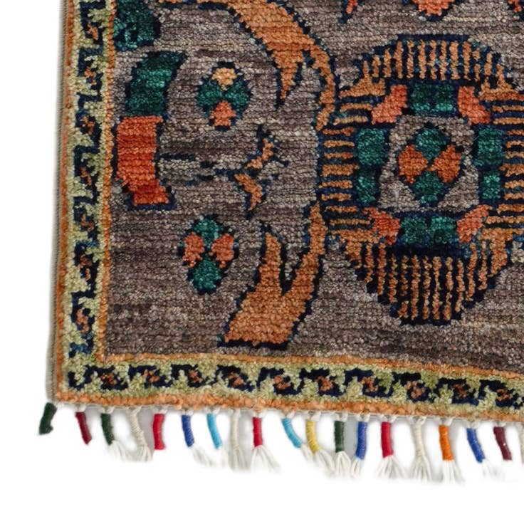 Detail image of 1' 4 x 2' 2 Hand Knotted Modern Ziegler Rug