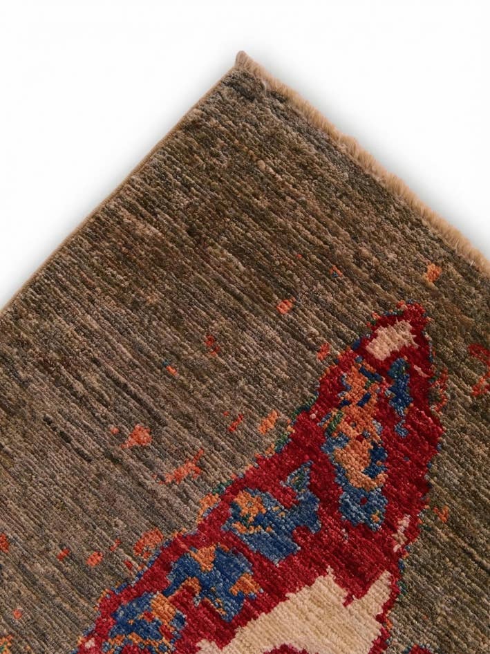 Detail image of 3' 2 x 4' 9 Hand Knotted Modern Ziegler Rug