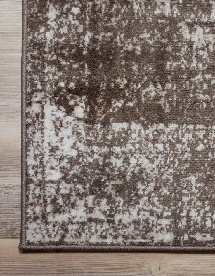 Detail image of 6' x 9' Monte Carlo Rug With Pad Bundle