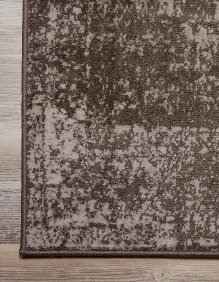 Detail image of 5' 3 x 8' Monte Carlo Rug With Pad Bundle