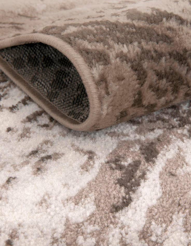 Detail image of 7' 10 x 11' Monte Carlo Rug