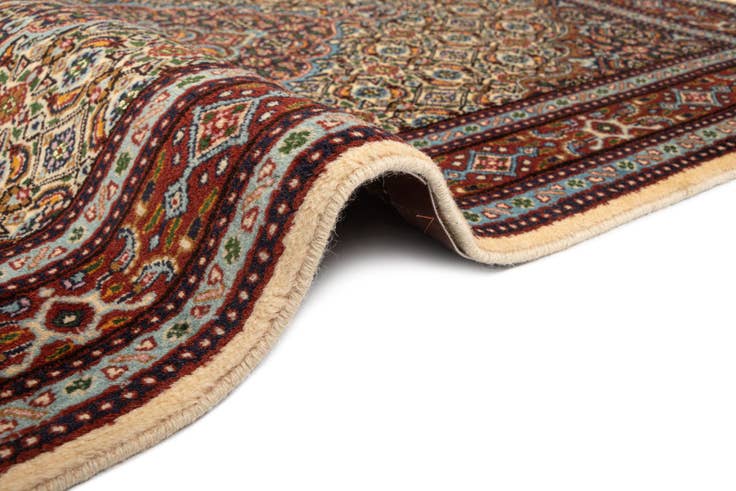 Detail image of 3' 1 x 4' 8 Mood Wool Rug