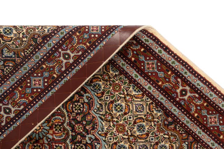 Detail image of 3' 1 x 4' 8 Mood Wool Rug