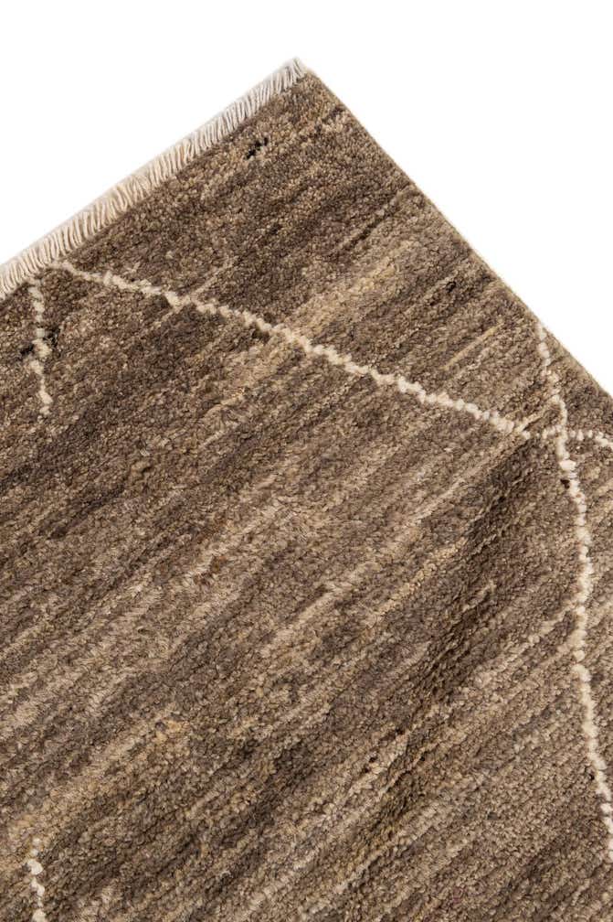 4' 8 x 6' 8 Hand Knotted Moroccan Wool Rug