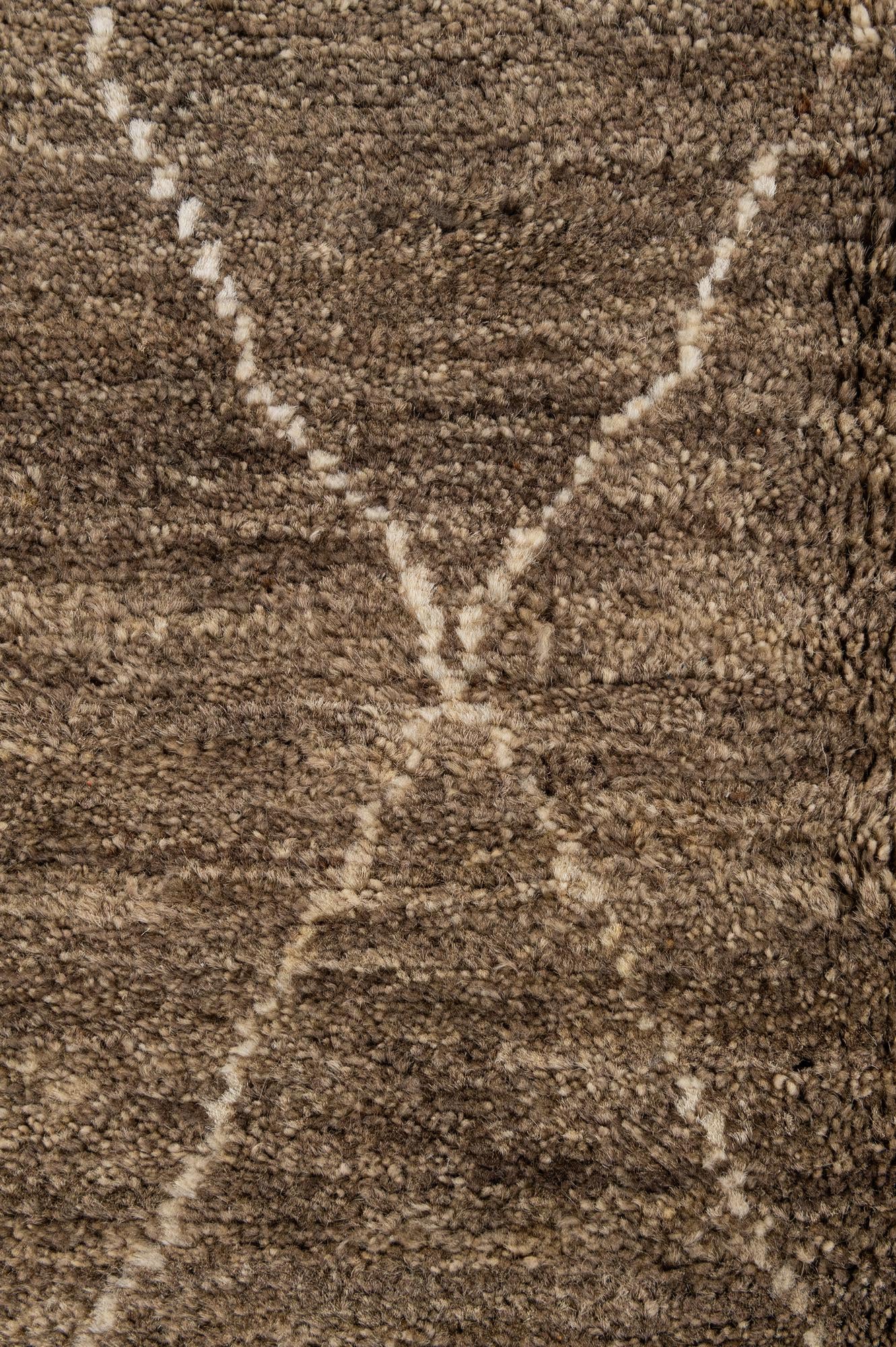 4' 7 x 6' 5 Hand Knotted Moroccan Wool Rug