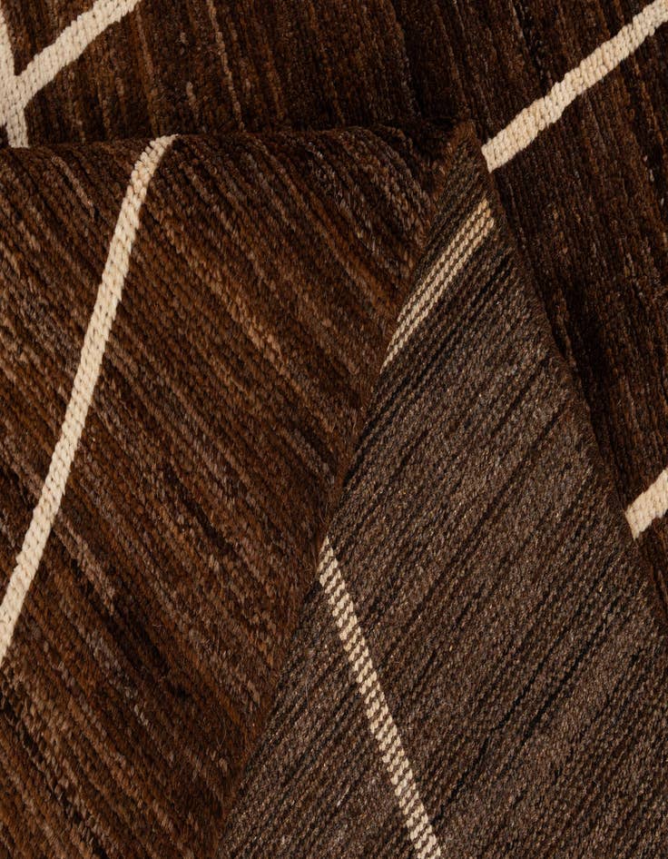 Detail image of 5' x 6' 6  Hand Knotted Moroccan Wool Rug