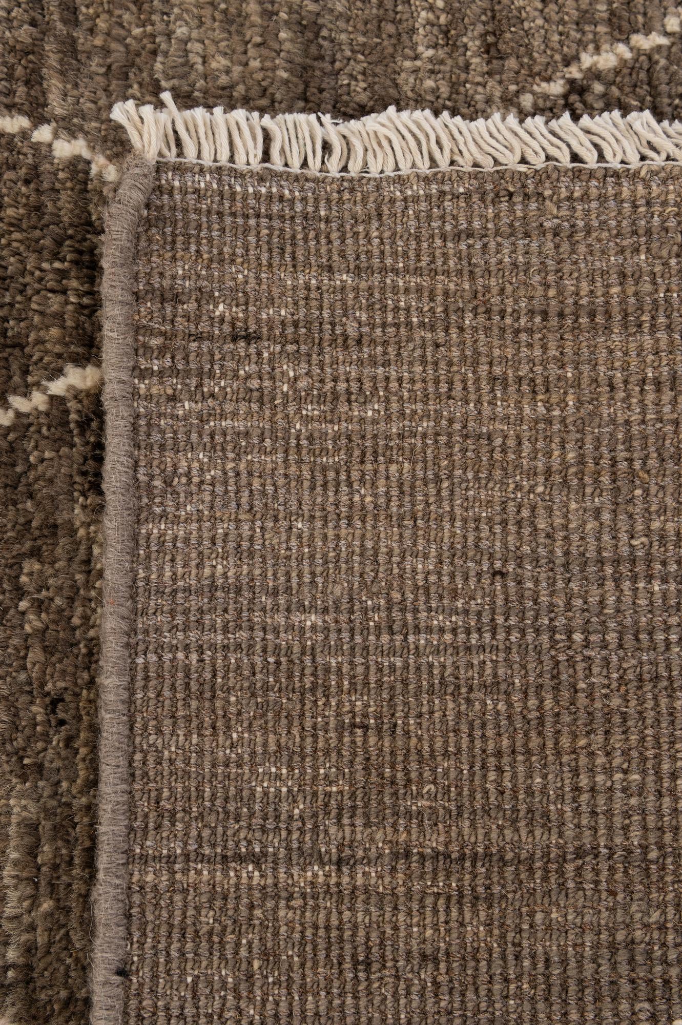 5' x 6' 9 Hand Knotted Moroccan Wool Rug