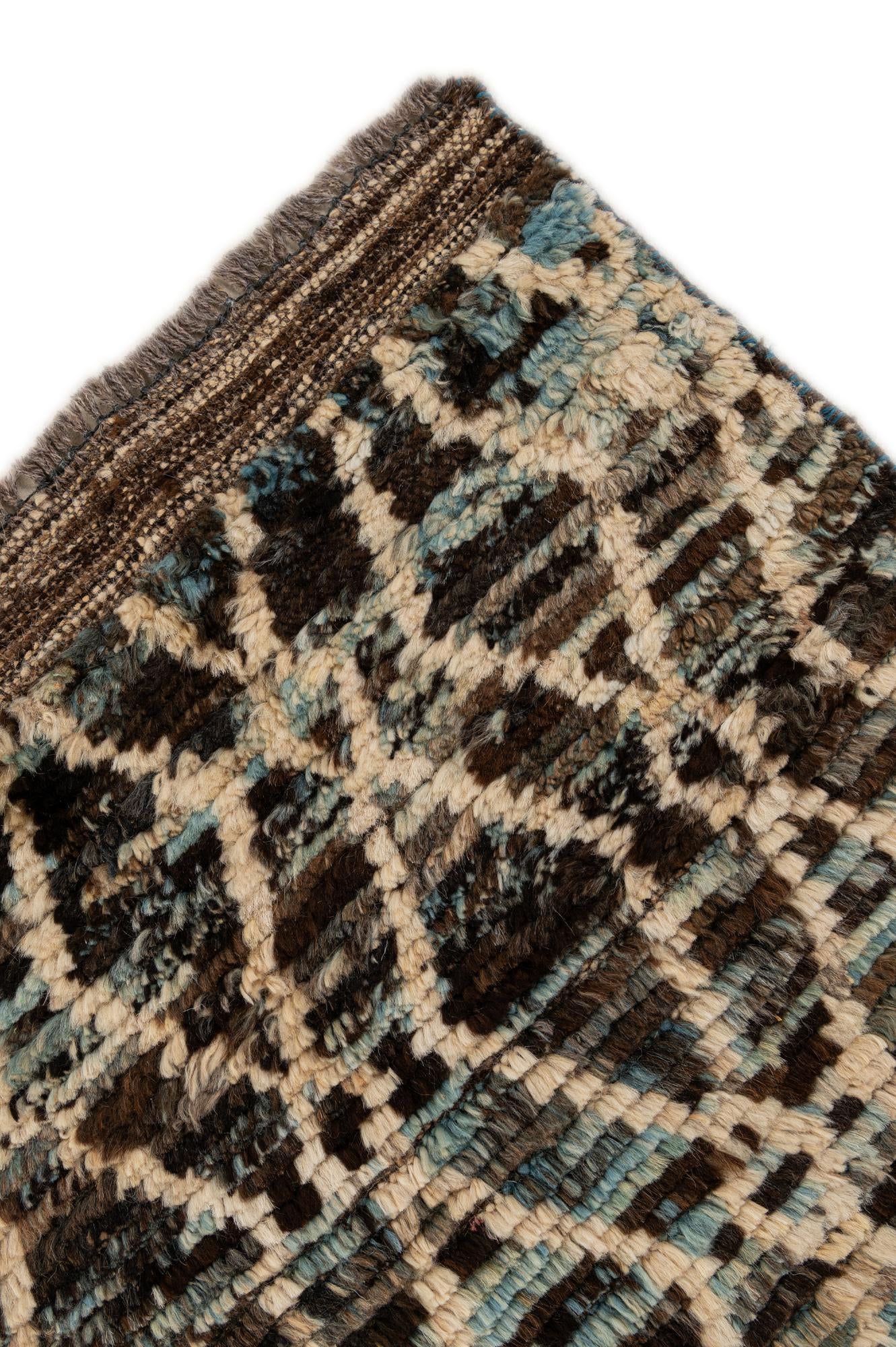 5' 9 x 8' 1 Hand Knotted Moroccan Wool Rug