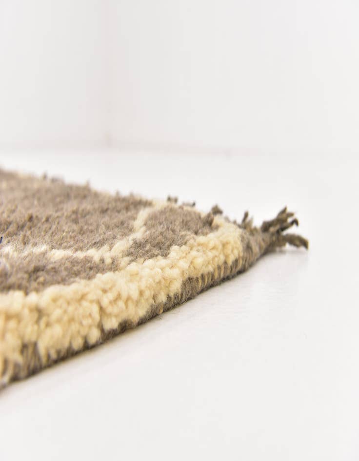 Detail image of 3' 4 x 4' 10 Hand Knotted Moroccan Wool Rug