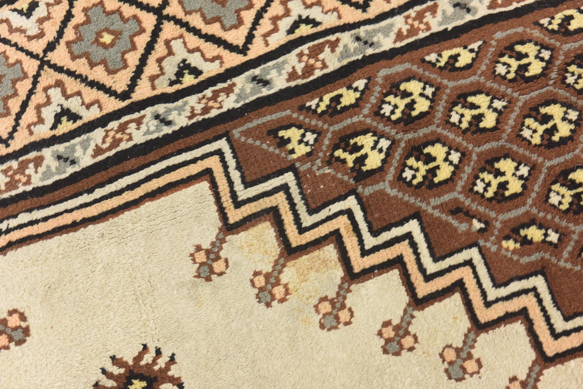 6' 10 x 9' 5 Hand Knotted Moroccan Wool Rug