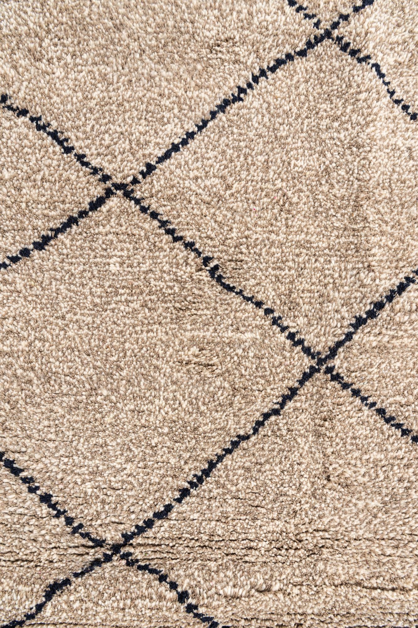 5' 4 x 7' 8 Hand Knotted Moroccan Wool Rug