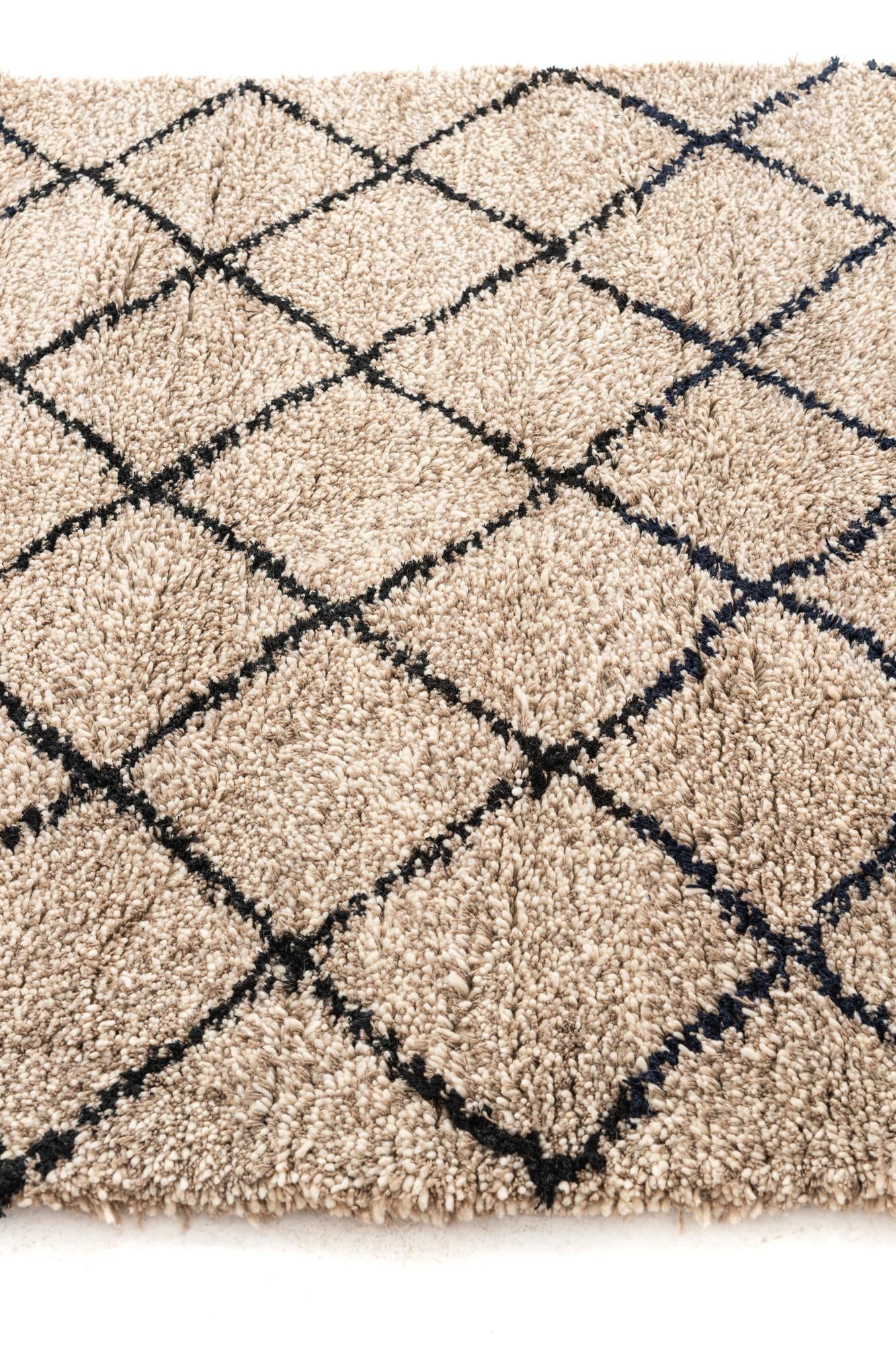 5' 3 x 8' Hand Knotted Moroccan Wool Rug